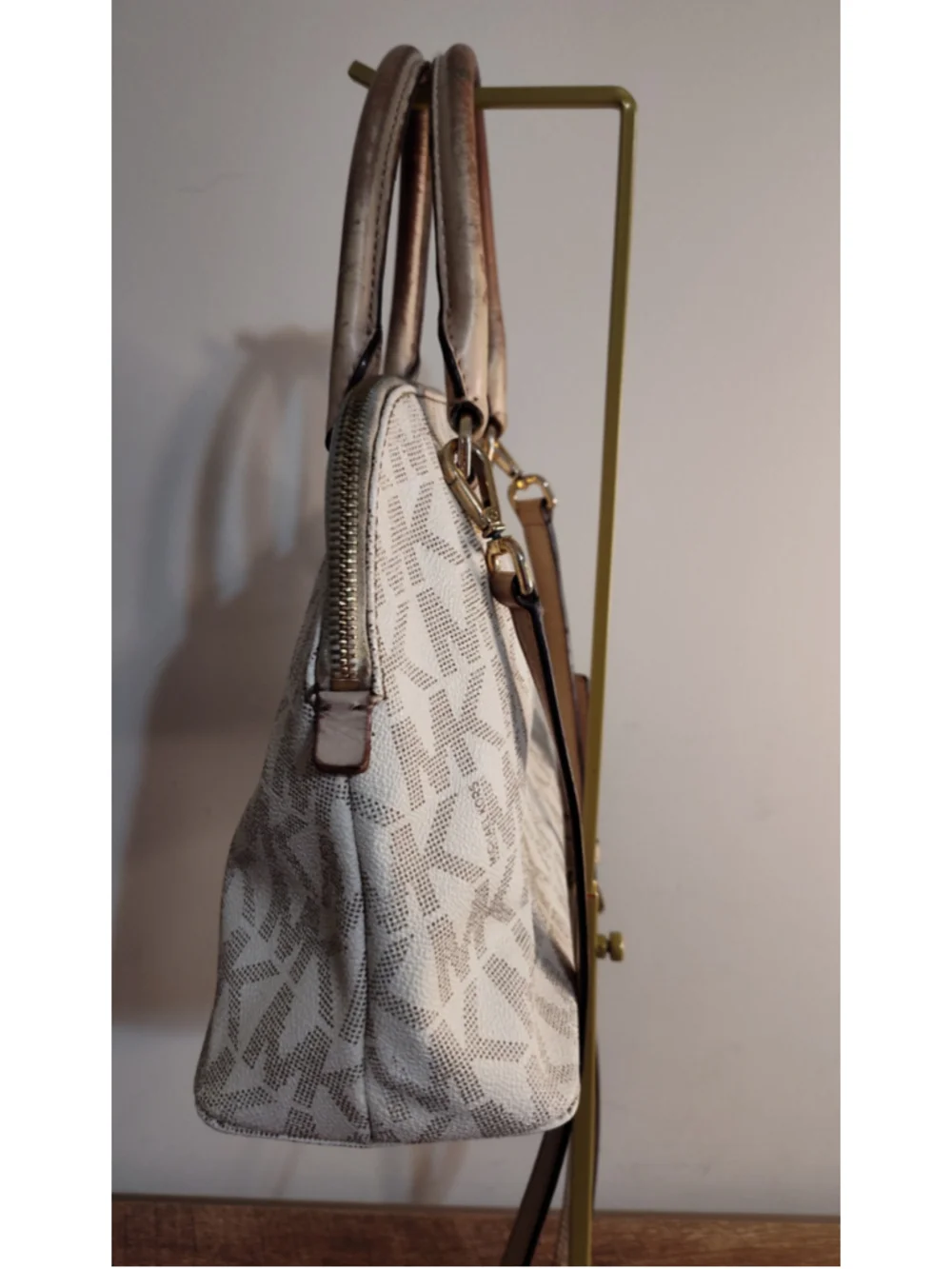 Women's Michael Kors Satchel Bag One Size White Beige